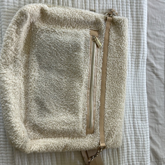 Beis Messenger - Picture 2 of 6